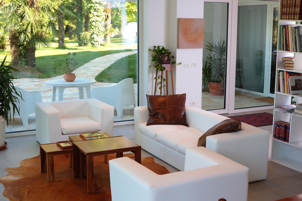 Agriturismob&B Loggia Degli Artisti Palazzolo dello Stella Екстериор снимка